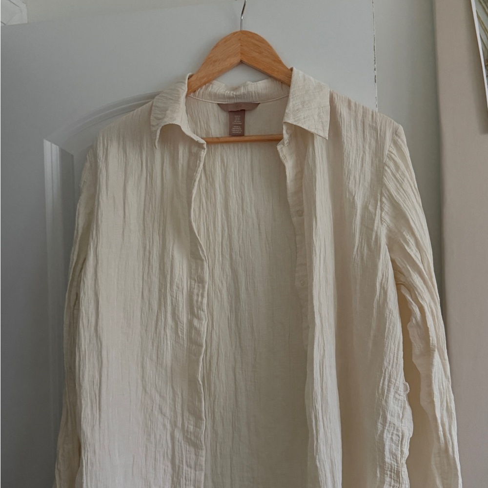 Crinkled blouse and pants set. With drawstring belt